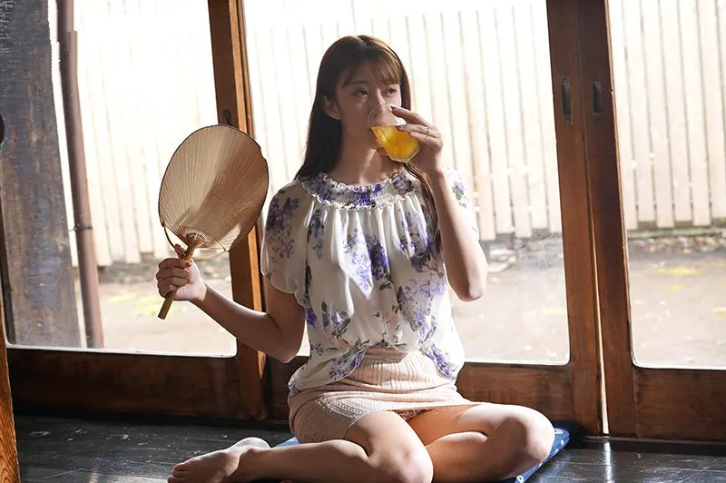 Mùa hè buồn chán ở quê xoạc người vợ nhà đối diện thiếu thốn vì lấy ông chồng già