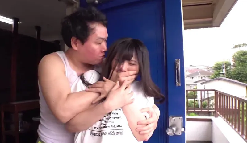 Tình đầu của tôi đã bị gã nhà đối diện chịch tơi tả